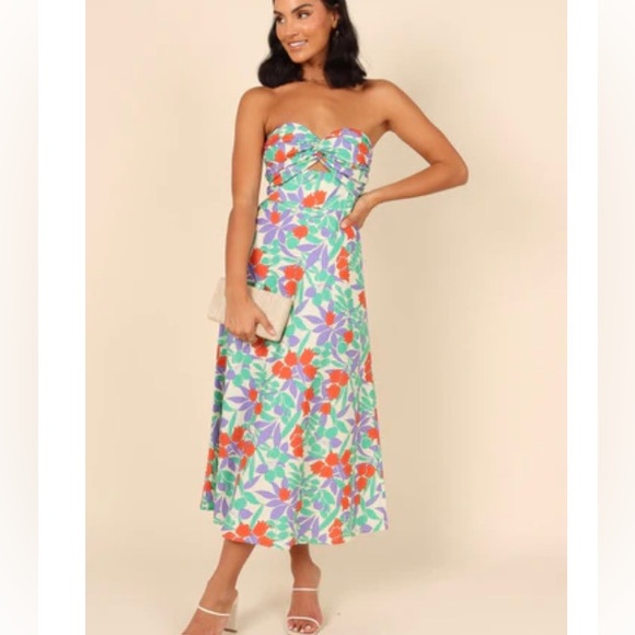 Petal & Pup Dresses & Skirts - Multi Color Strapless Dress